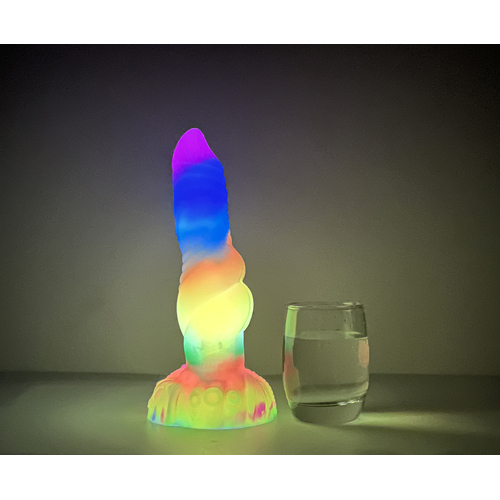 9" Glowing Epic Beast Cock